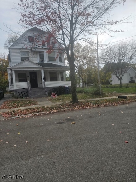 7106 Lawnview Ave, Cleveland, OH 44103