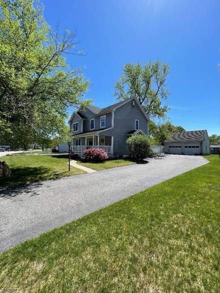 32 Graham Ave, Wayne, NJ 07470