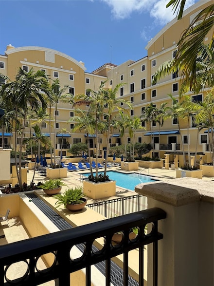 8390 SW 72nd Ave Unit 520, Miami, FL 33143