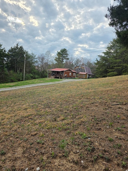 2893 Round Top Rd, Strunk, KY 42649