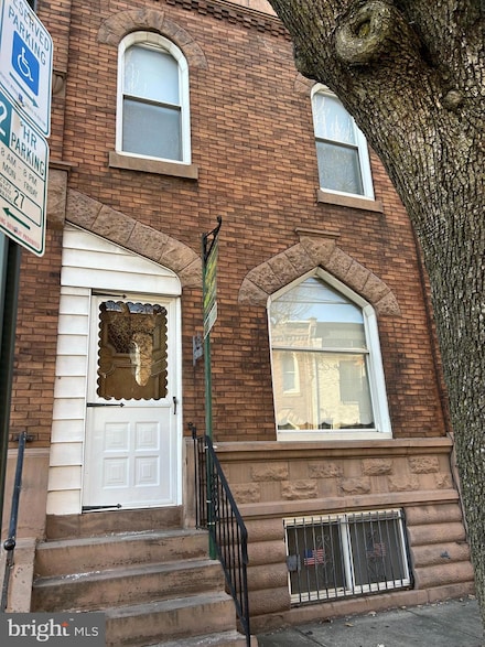 2426 S 15th St, Philadelphia, PA 19145