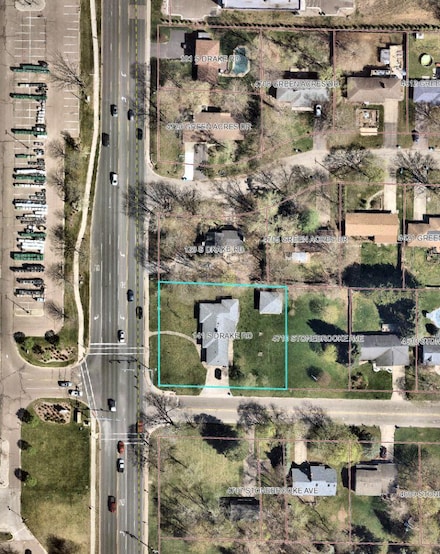 141 S Drake Rd, Kalamazoo, MI 49009