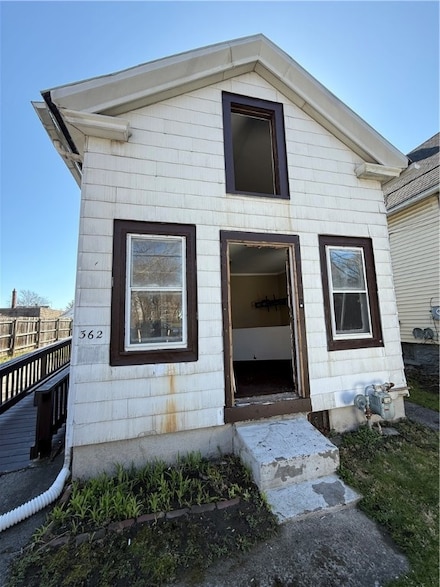 362 4th St, Rochester, NY 14605