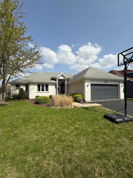 3508 Caine Dr, Naperville, IL 60564
