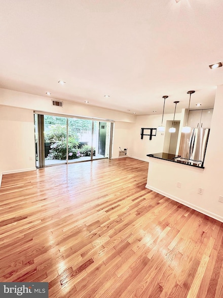 7829 Enola St Unit 101, McLean, VA 22102