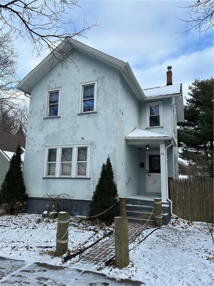 28 Merlin St, Rochester, NY 14613