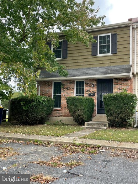 44 Forest Creek Dr, Dover, DE 19904