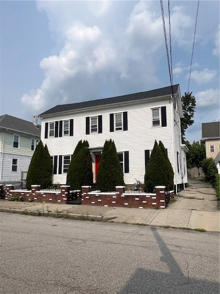 71 Knowles St, Pawtucket, RI 02860