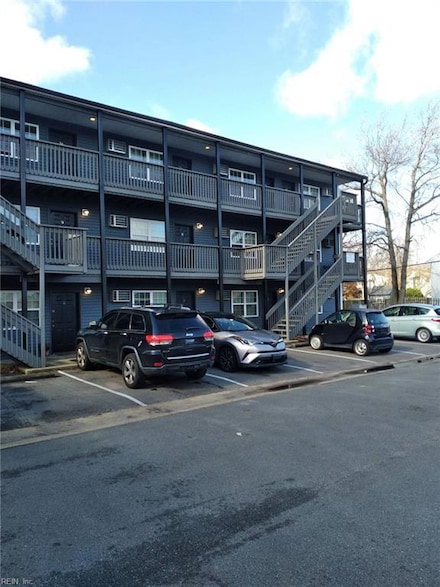 3917 Bowdens Ferry Rd Unit 13, Norfolk, VA 23508