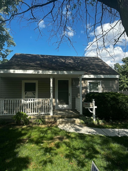 5325 Newberry St, Wayne, MI 48184