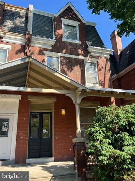 5005 Penn St, Philadelphia, PA 19124
