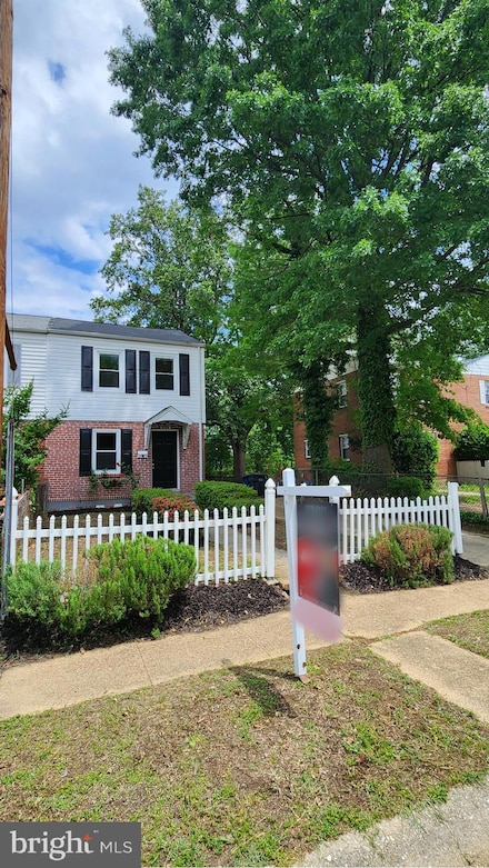 2308 Victory Dr, Alexandria, VA 22303