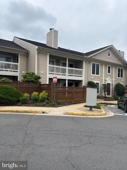6051B Essex House Square Unit B, Alexandria, VA 22310