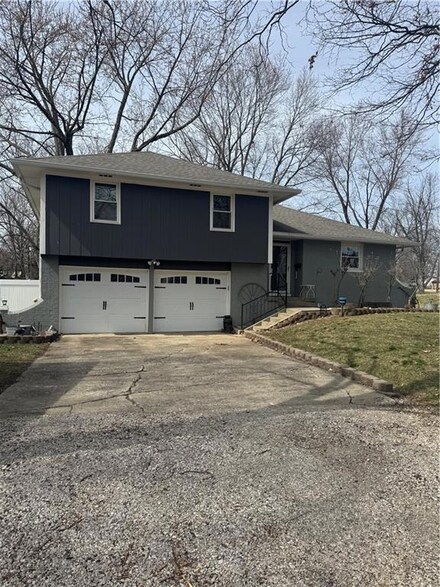 804 N Fulton St, Butler, MO 64730