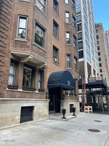 20 E Goethe St Unit 504, Chicago, IL 60610