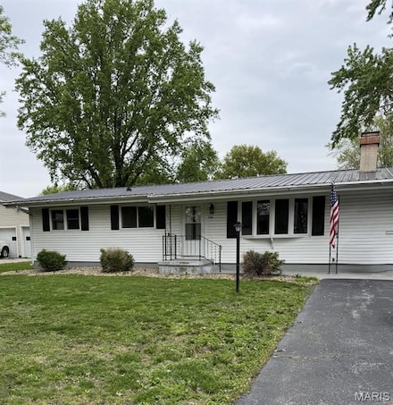 206 W Andrews St, Macon, IL 62544