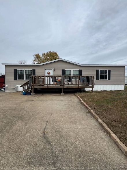 2400 Saw Grass Dr, Evansville, IN 47715