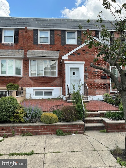 3227 S 18th St, Philadelphia, PA 19145