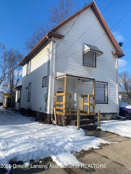 1145 Ballard St, Lansing, MI 48906