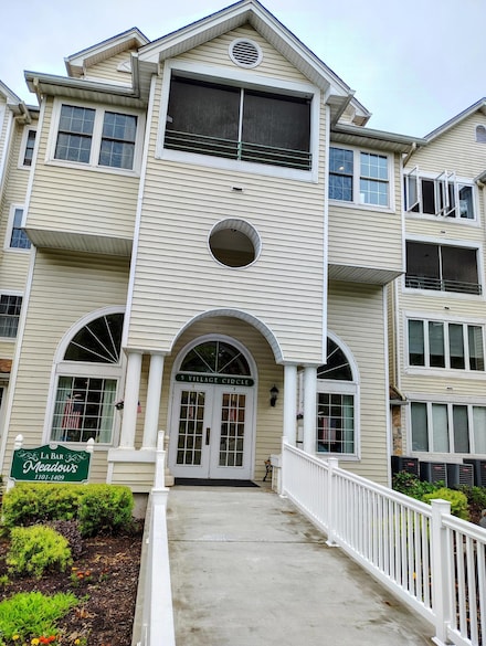 5 Village Cir Unit 1203, Stroudsburg, PA 18360