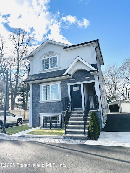 14 Kion Way, Staten Island, NY 10303