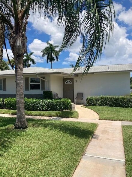 2885 Crosley Dr E Unit H, West Palm Beach, FL 33415