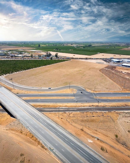 6200 S Golden State Blvd, Fowler, CA 93625