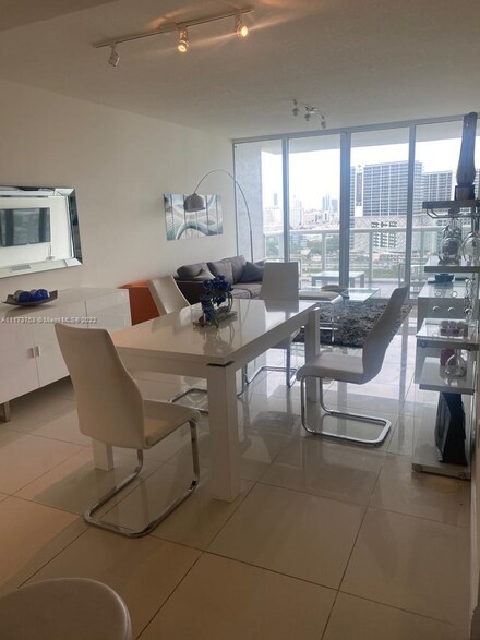 1861 NW South River Dr Unit 2010, Miami, FL 33125