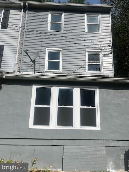 1145 Valley Station Rd, Coatesville, PA 19320