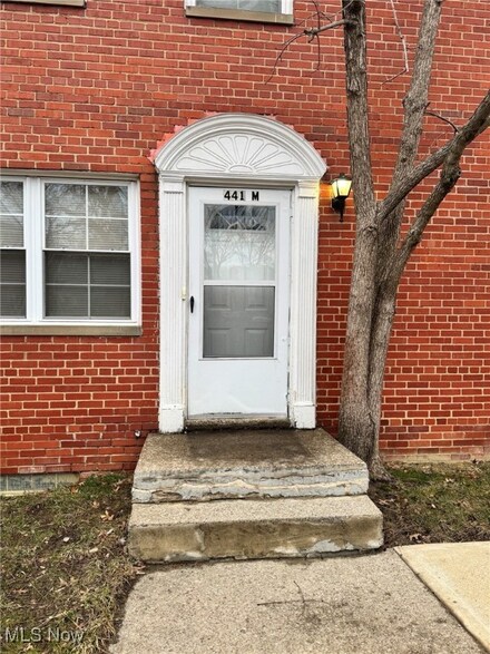 441 Kenwood Dr Unit M, Euclid, OH 44123