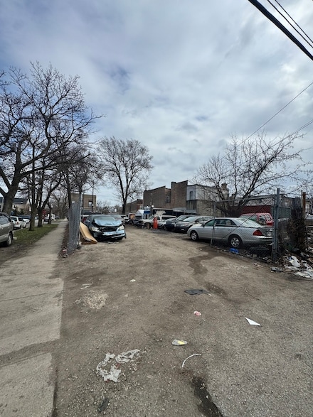 652 N Cicero Ave, Chicago, IL 60644