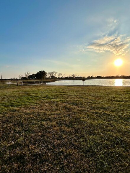 1426 Farm To Market 2078, Wadsworth, TX 77414