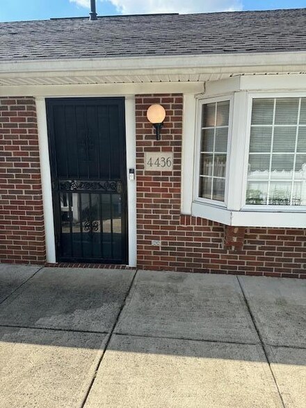 4436 Drycott St, Groveport, OH 43125