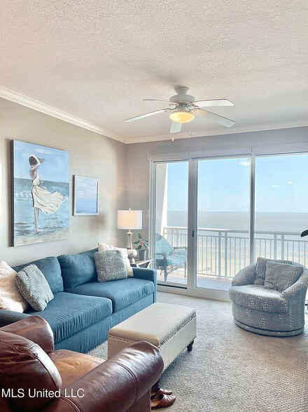 2228 Beach Dr Unit 904, Gulfport, MS 39507