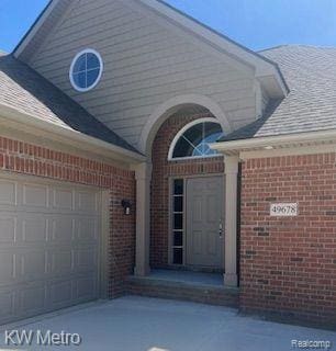 33806 Au Sable Dr, Chesterfield, MI 48047