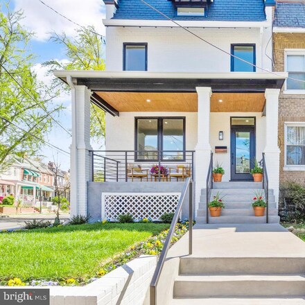 200 Webster St NW, Washington, DC 20011