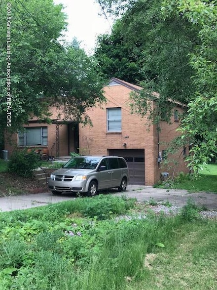 1603 River Terrace, East Lansing, MI 48823