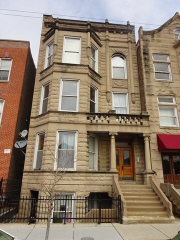 2332 W 24th St, Chicago, IL 60608