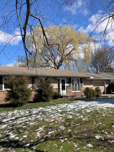 1107 E 7th St, Fowler, IN 47944