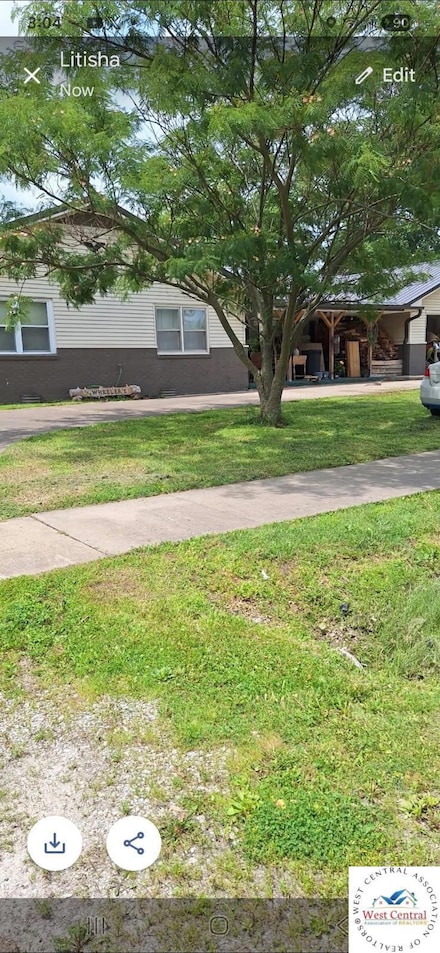 305 N Main St, Green Ridge, MO 65332