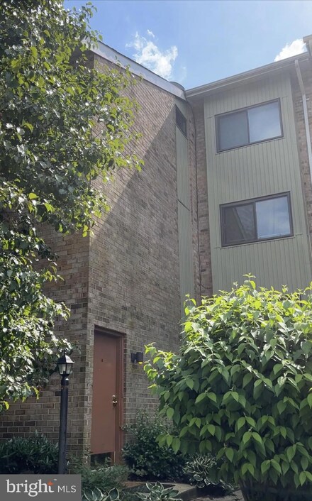 9411 Merryrest Rd, Columbia, MD 21045