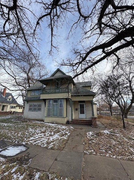 516 4th St, Phillipsburg, KS 67661