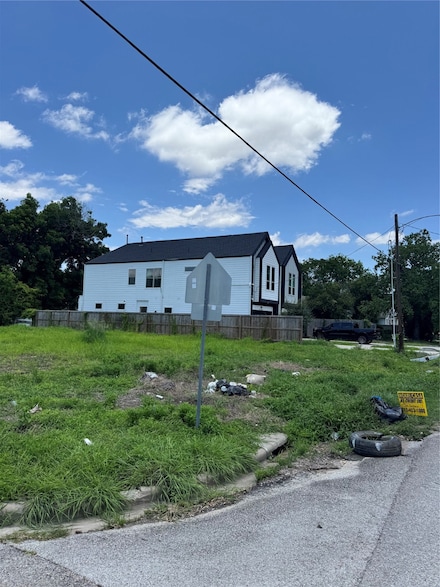 2519 Francis St, Houston, TX 77004