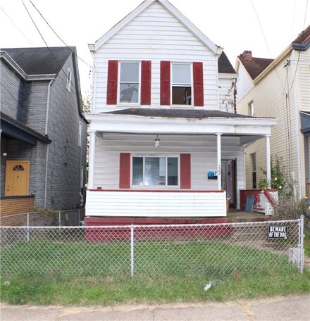 727 Mary St, Mc Kees Rocks, PA 15136