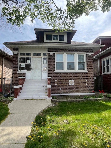 1537 N Mason Ave, Chicago, IL 60651