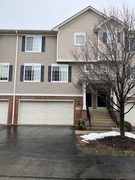 1817 Indian Hill Ln Unit 4105, Aurora, IL 60503