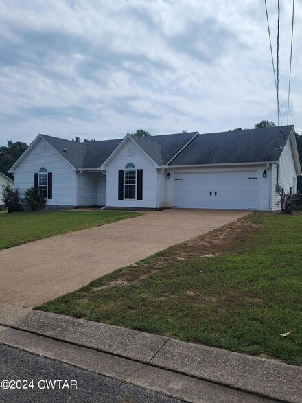 85 Mill Brook Ln, Jackson, TN 38305