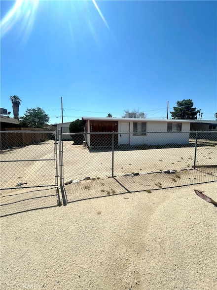 6096 Cahuilla Ave, Twentynine Palms, CA 92277