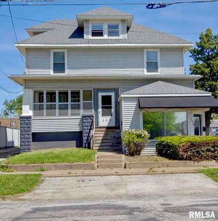 109 2nd Ave W, Milan, IL 61264