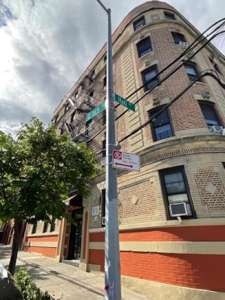 883 E 165th St Unit 3B, Bronx, NY 10459